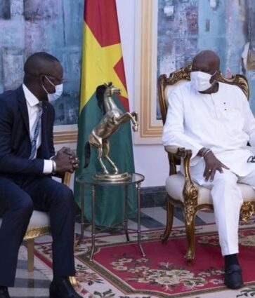 Coopération Burkina Faso – Mali : Roch Marc Christian Kaboré échange avec le président du CNT du Mali