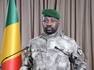 Mali: Le président de la transition Assimi Goïta gracie 501 détenus
