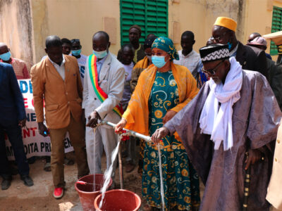 Œuvres sociales du président de la Transition : Deux nouveaux forages inaugurés à Bamako